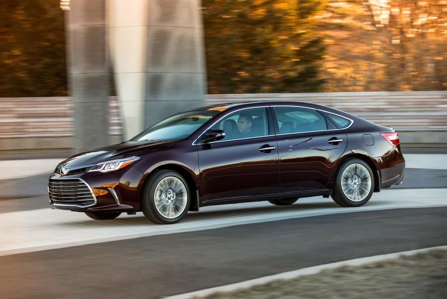  Toyota Avalon 2016 года  (фото 4 из 21)